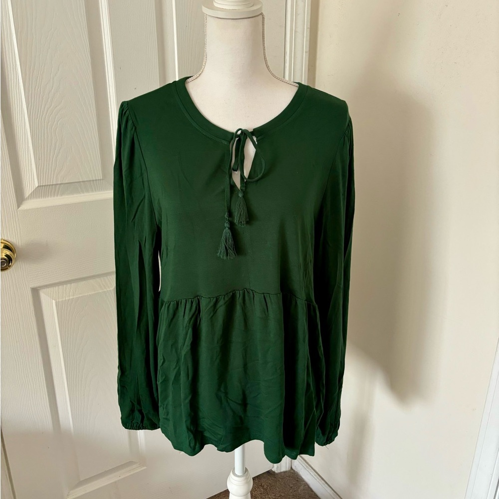 NWT Wonderly Women's Top
